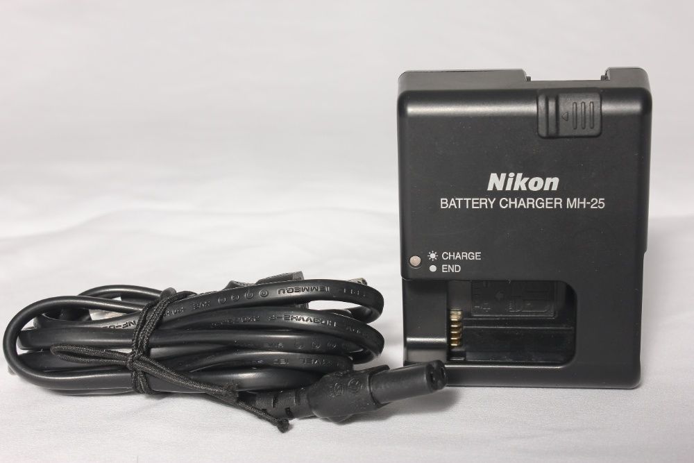 Incarcator MH 25 Nikon En el 15 original
