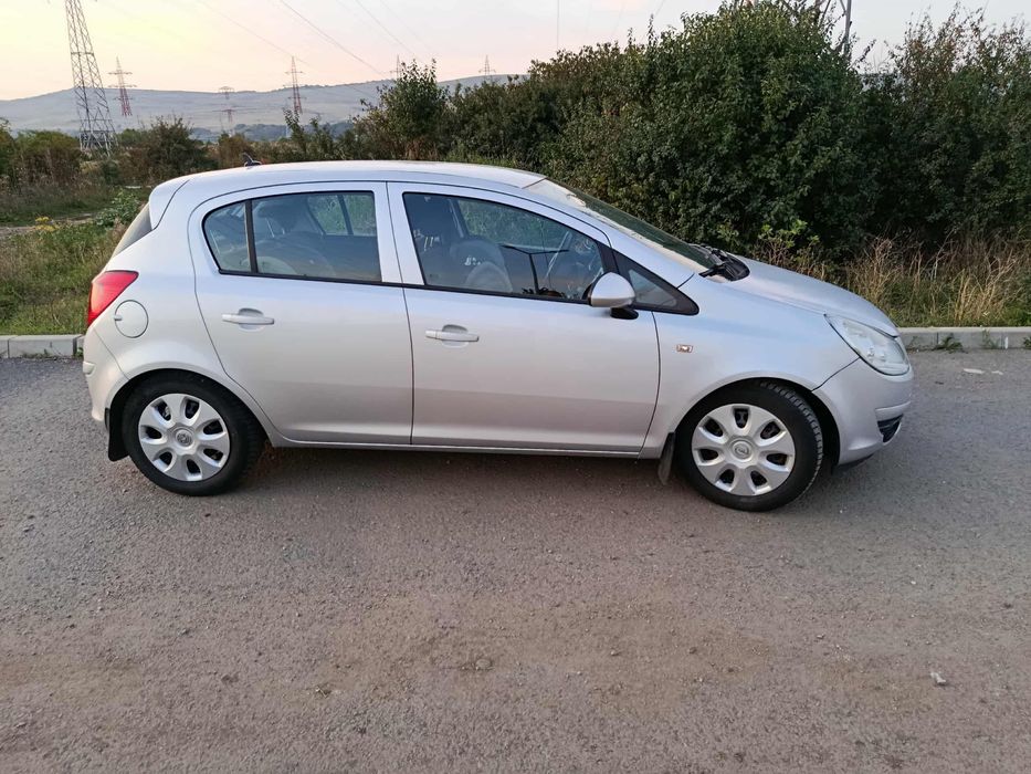 Opel Corsa D 2010 1.2 benzina