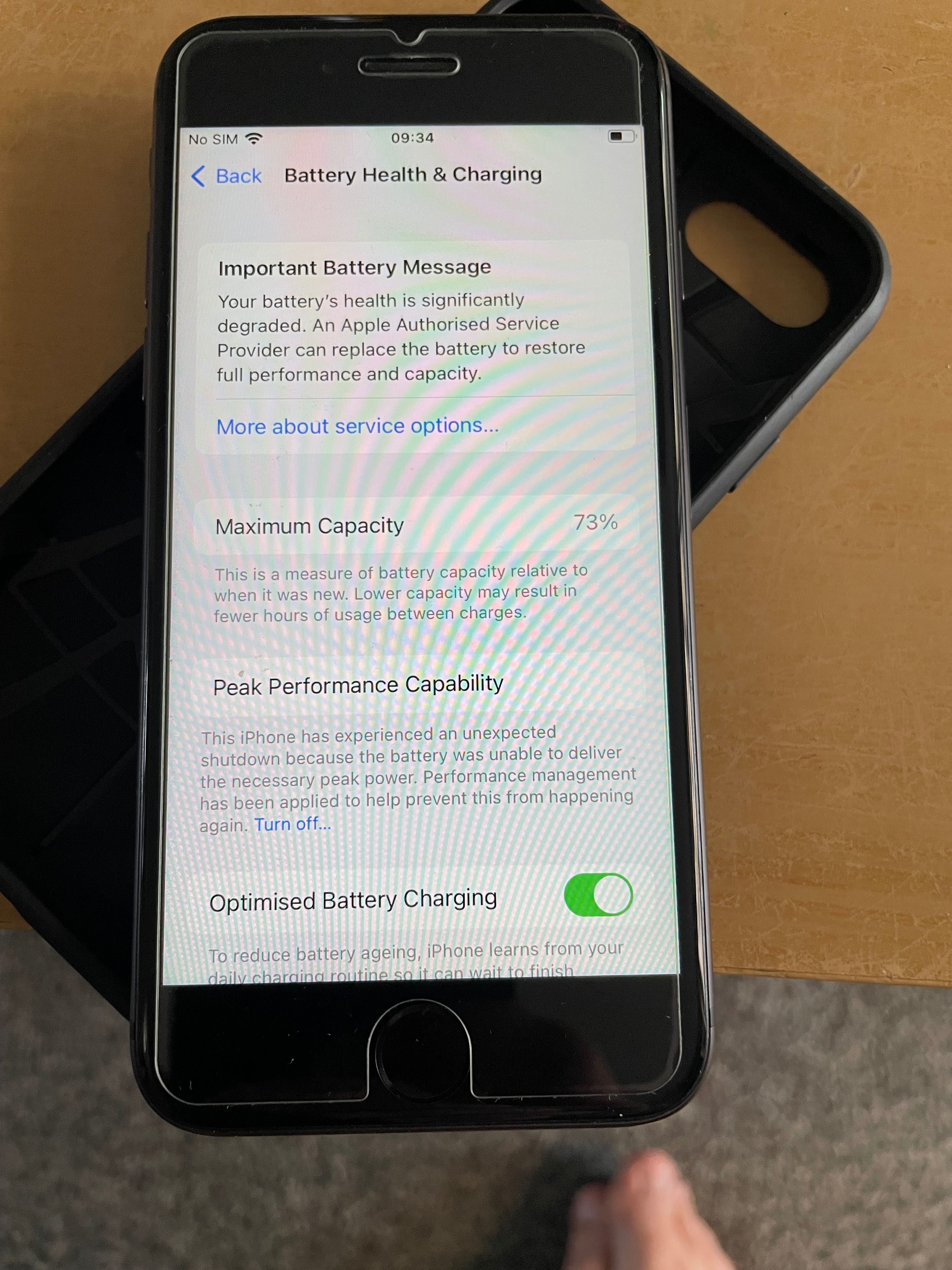 iPhone 8 64 gb много запазен