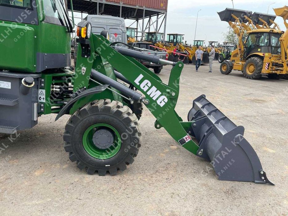 Экскаватор-погрузчик легкого класса LGMG WZ45-16