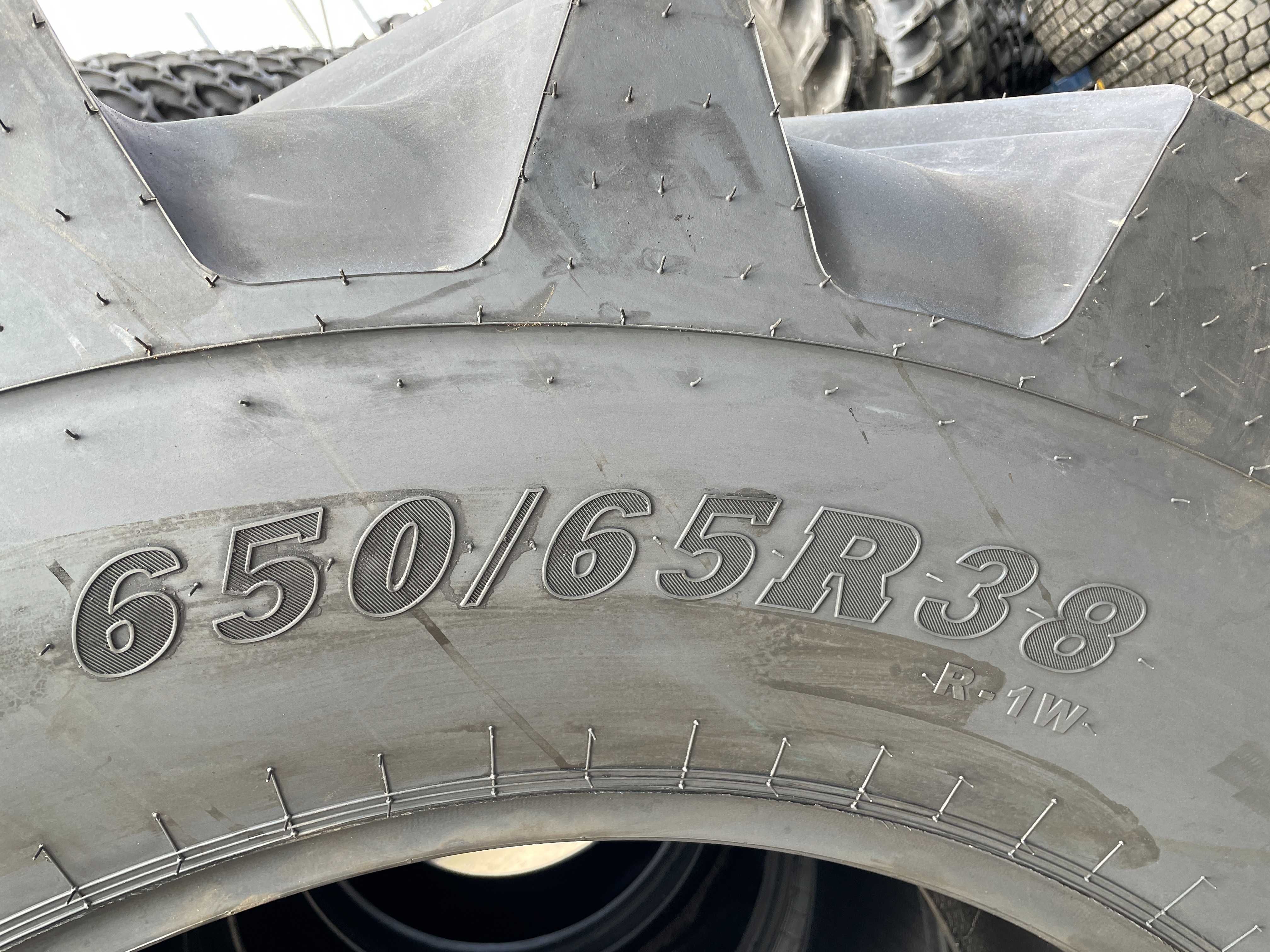 Anvelope agricole 650/65 R38 Cauciucuri Tubeless Massey Ferguson