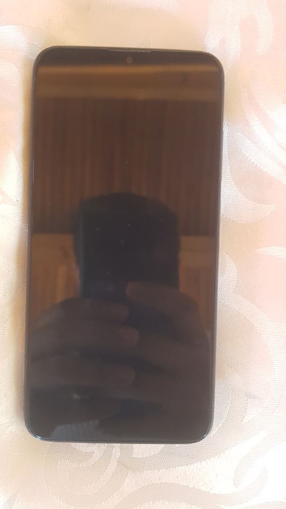 Redmi 8  sotiladi