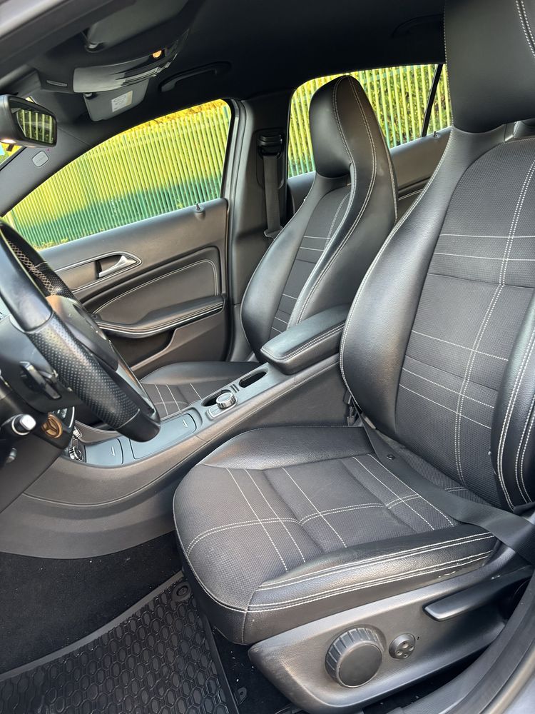 Mercedes Benz GLA 220 4Matic