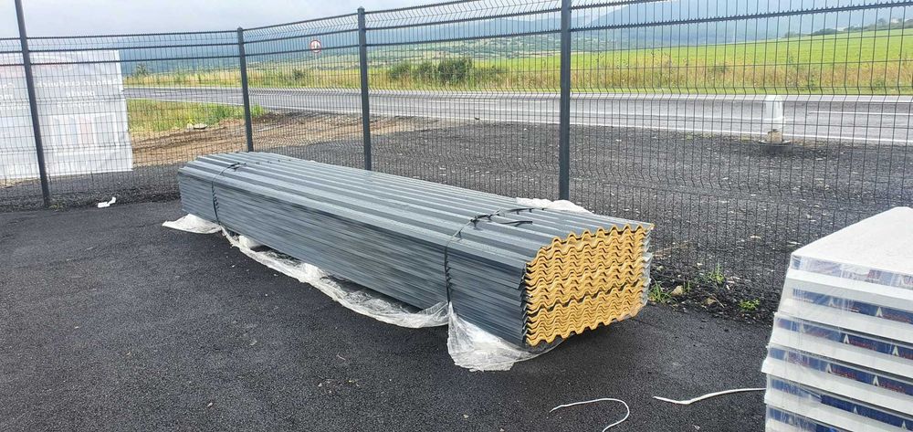 49 RON Vindem panouri Sandwich grosime 1,2, 4, si 6 cm, calitatea 1