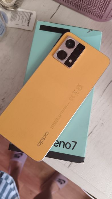 Продам телефон OPPO Reno7