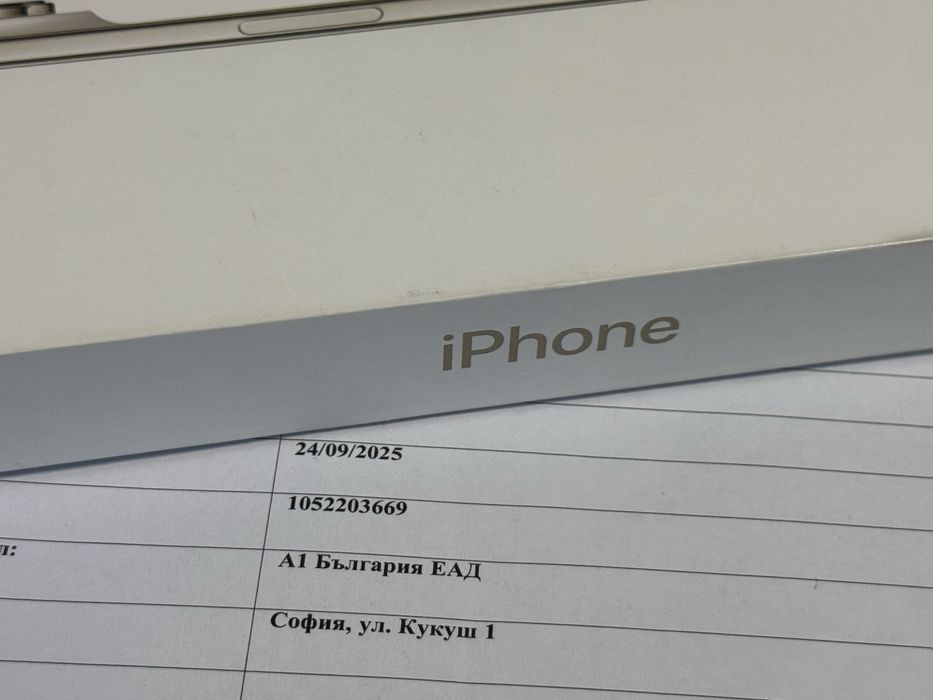 КАТО НОВ 512GB iPhone 17 Air A1 Гаранция 2028г. Light Gold