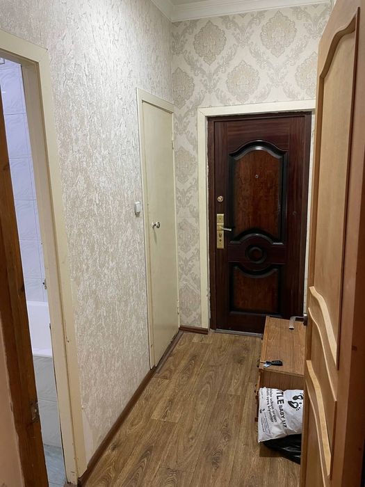 Аренда. 2 х ком. Спутник 17. 1/4 с частичной обстановкой  2 х в 3х ком