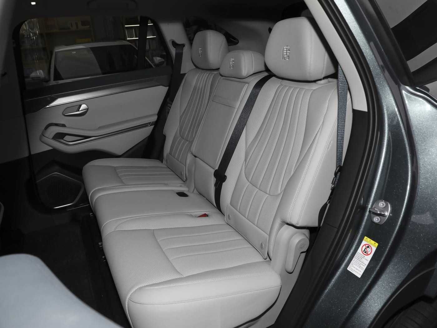 Tang L 2025 EV 670KM по условию CIP — 29 440 долларов.
