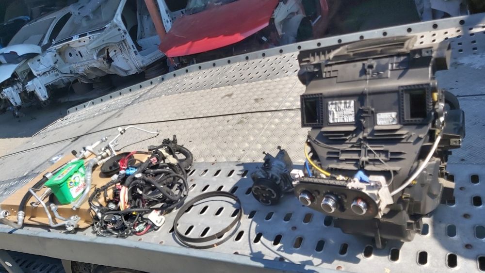 Montaj Aer Conditionat Dacia 999 sce  Logan  Sandero  Montaj aer Dacia