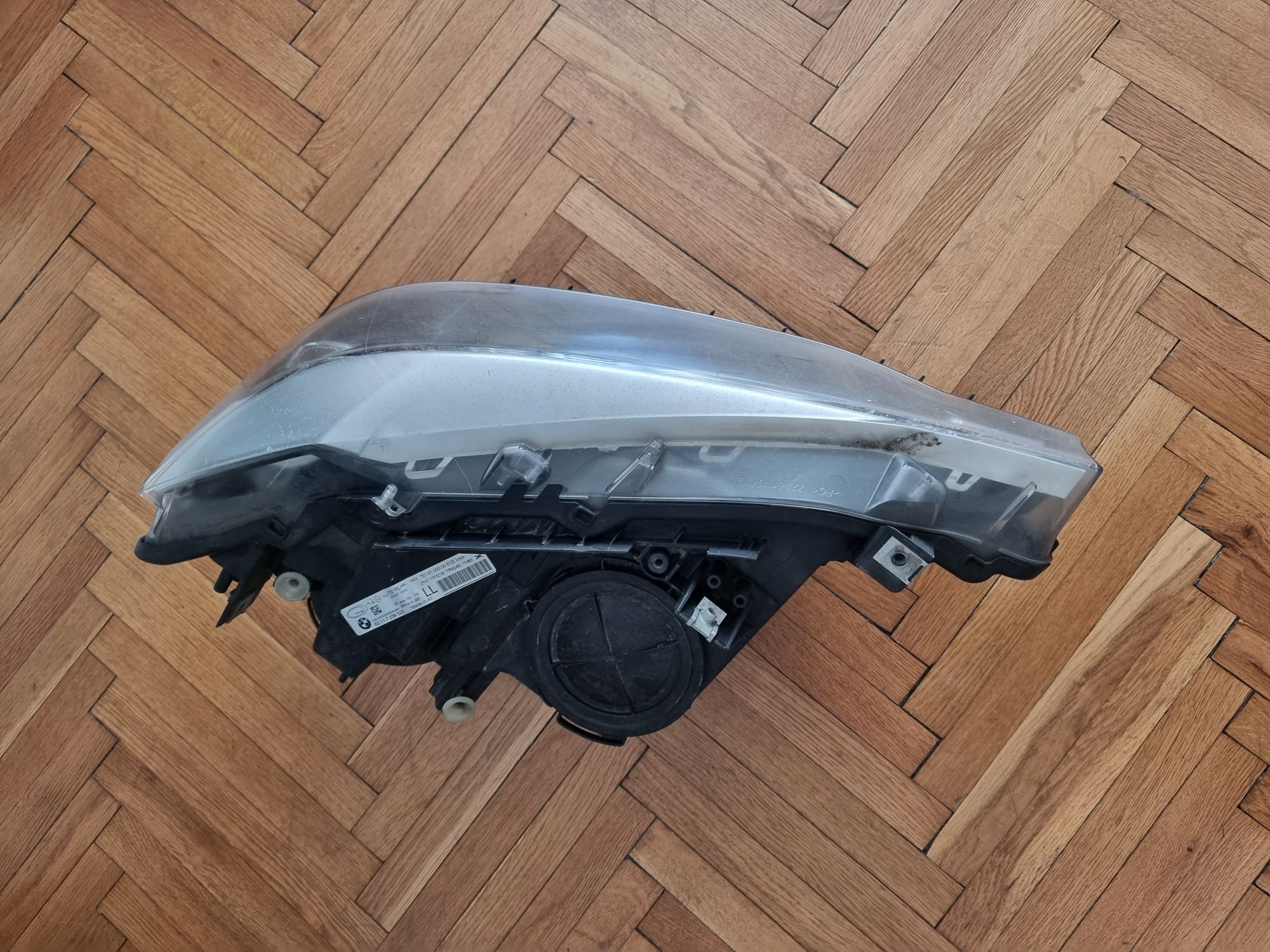 Фарове  за BMW F30 ляв и десен
