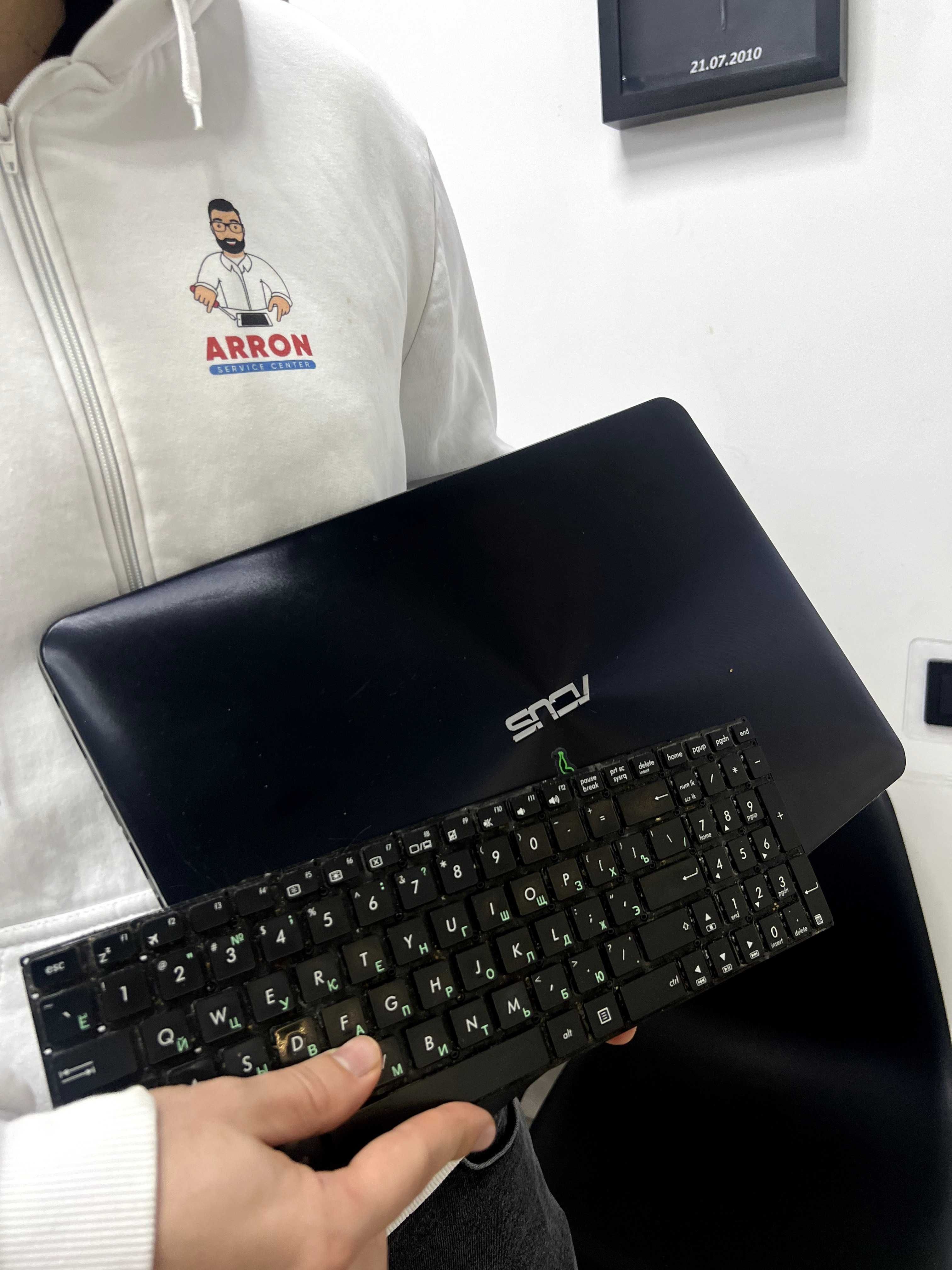 Reparatii laptop, calculatoare Iasi/Curatare laptop - Service