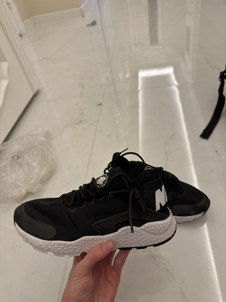 Кроссовки Nike Huarache