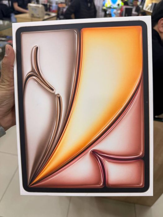 iPad Air M3 chip 128 gb 8 cycles wifi