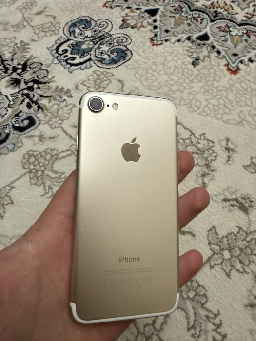 Продам iPhone 7 128g