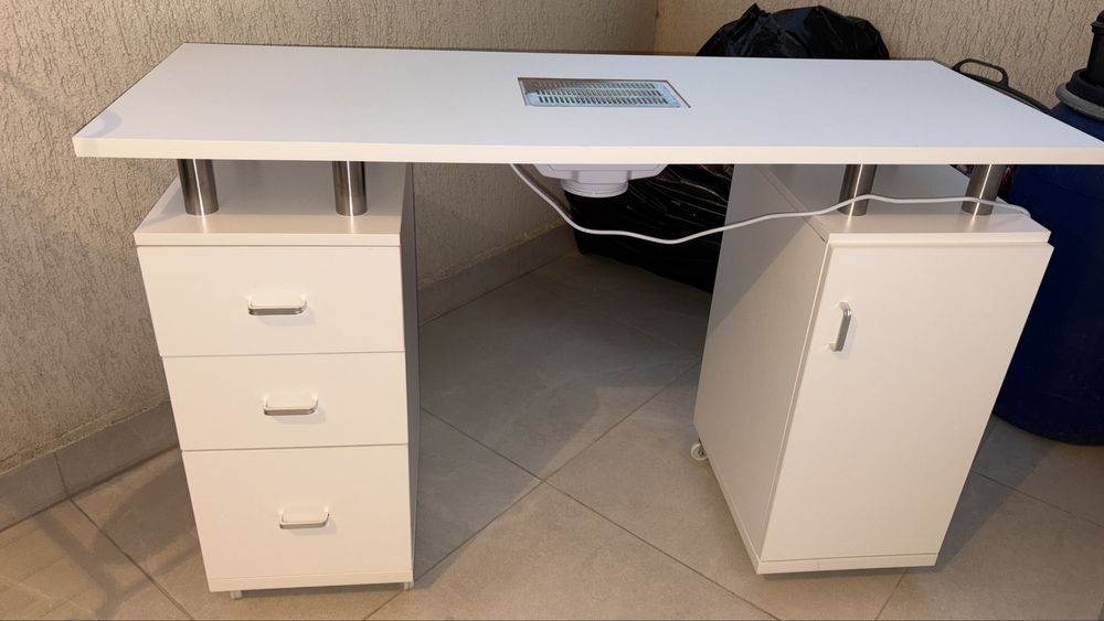 Masa manichiura 1000ron