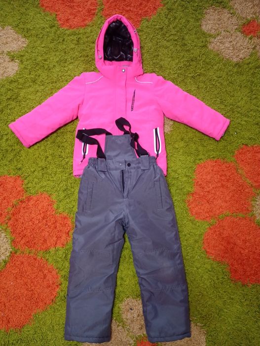 Продам детский зимний костюм