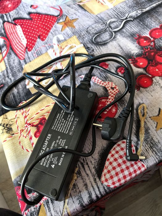 Продавам Адаптер