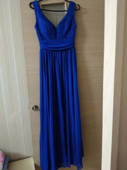 Продам платье длинное