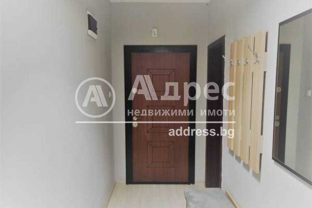 Дава се под наем Двустаен апартамент в Разград, Център - 69 кв.м за 255 € - Снимка #5