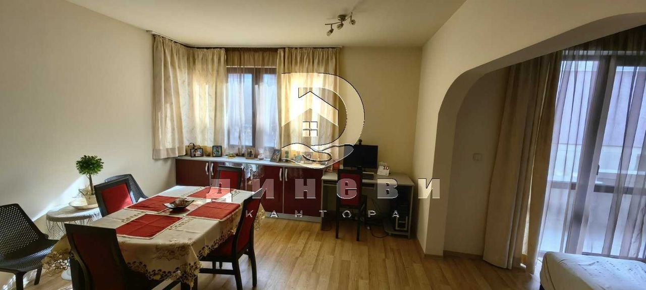 Продава се Тристаен апартамент в Стара Загора, Операта - 94 кв.м за 1543 €/кв.м - Снимка #5