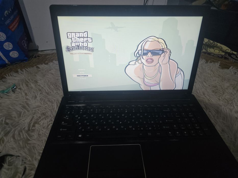 Ноутбук Lenovo 128