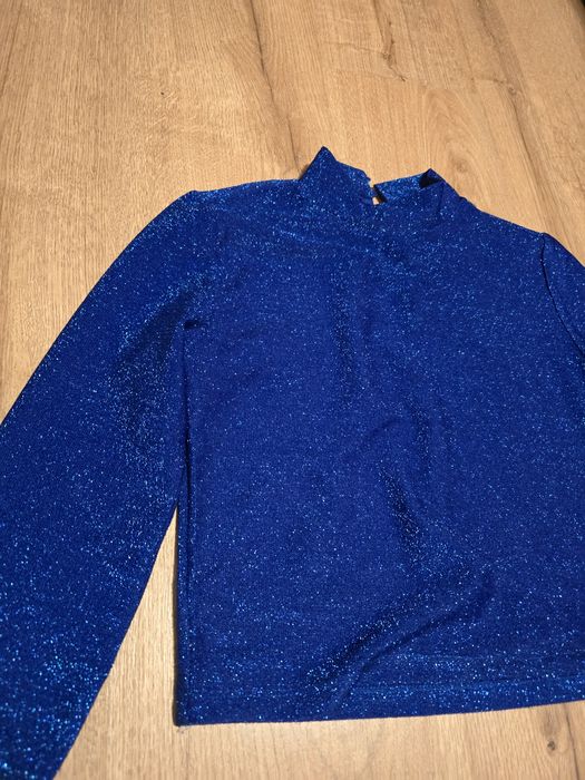 Vand bluza pentru dama