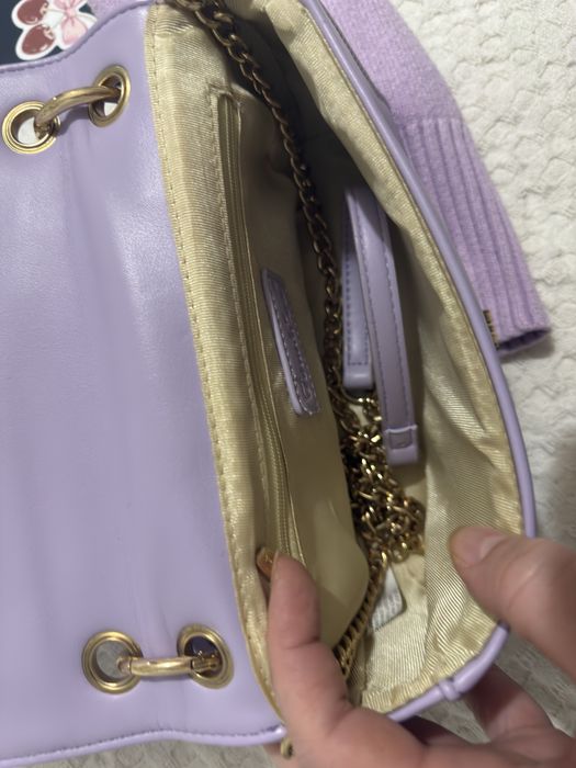 Малка лилава чанта