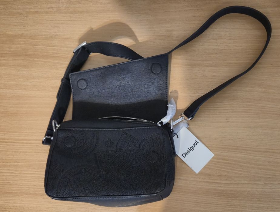 Geanta Desigual noua