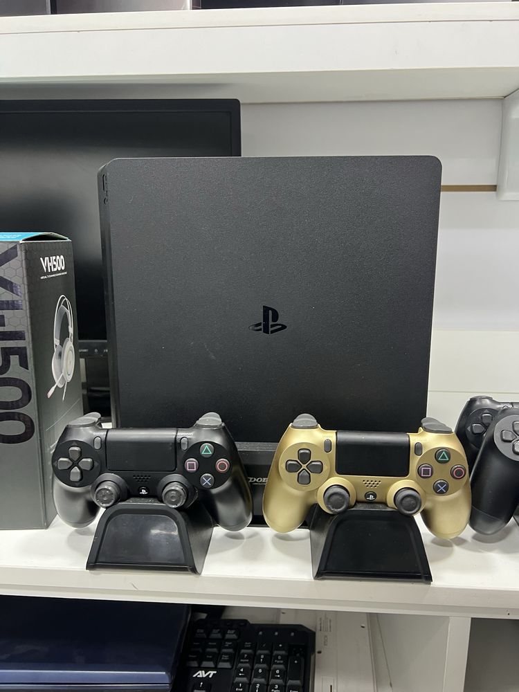 Playstation 4 arenda