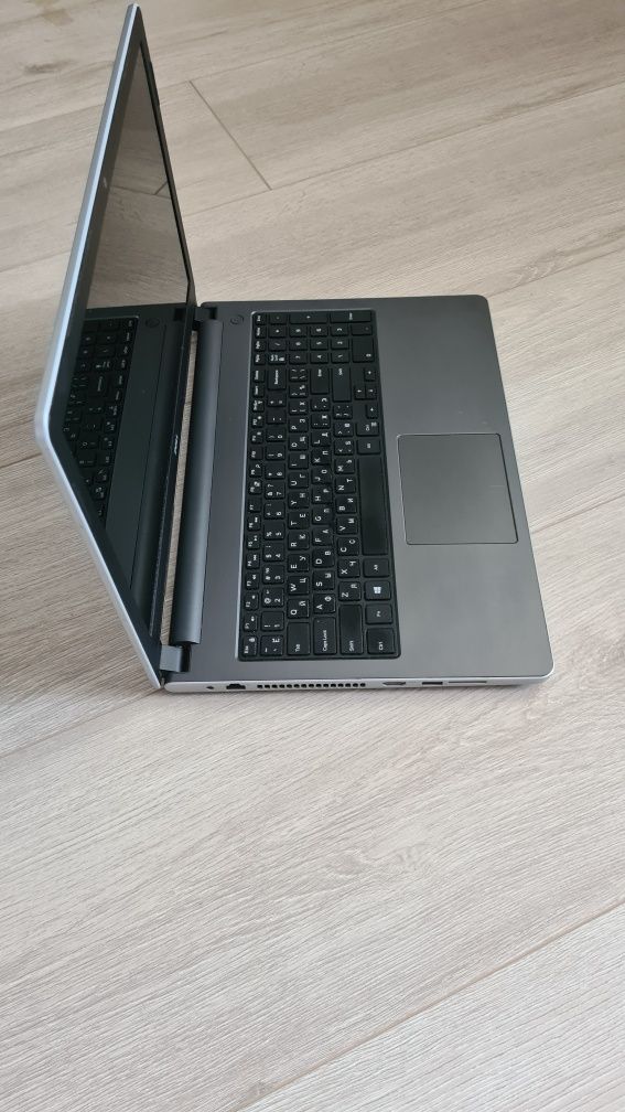 Продам ноутбук DELL INSPIRON 5558