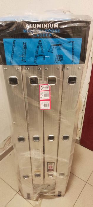 Сгъваема алуминиева стълба