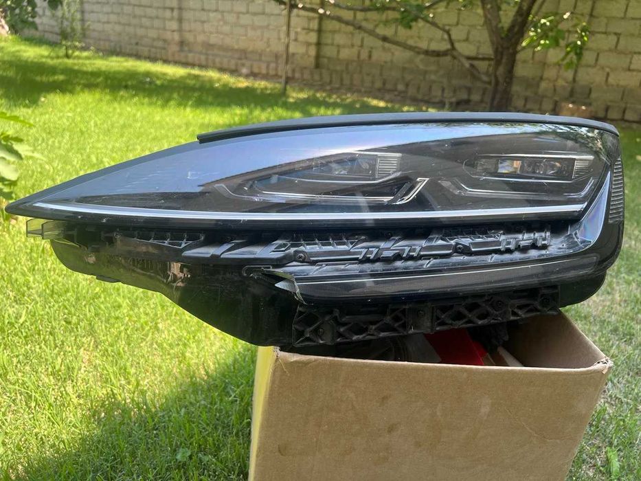 BYD Champion 2025 чап фара