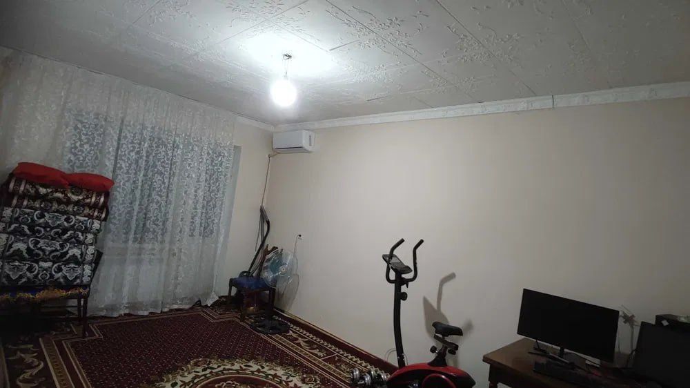 3/3/4. Старые Сергели (Eski Sergeli). Квартира 65 м². Дом кирпичный!