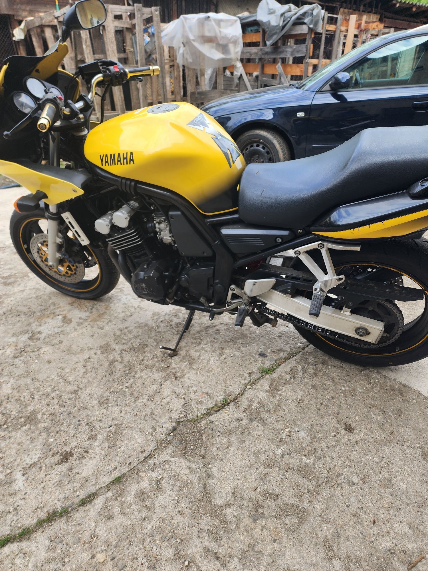 Yamaha fzs 600 2002