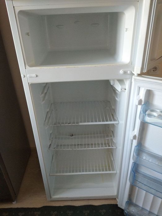 Холодельник сотилади