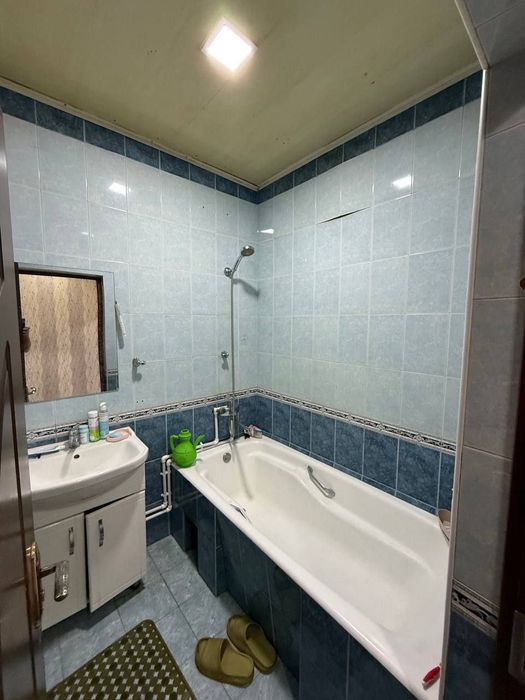 Продаётся квартира Юнусабад 19кв 3*4/1/5