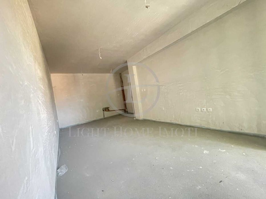 Продава се Тристаен апартамент в Пловдив, Каменица 2 - 89 кв.м за 1742 €/кв.м - Снимка #2