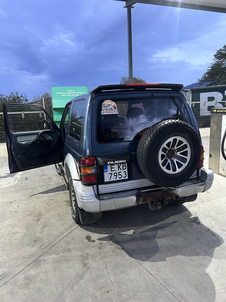 Mitsubishi pajero 2.5