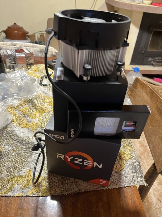 Оригинално AMD охлаждане с кутия