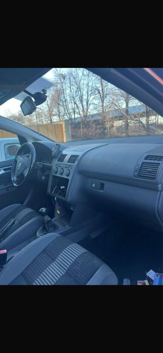 Plansa bord chit airbaguri vw touran 19 tdi bls 2009