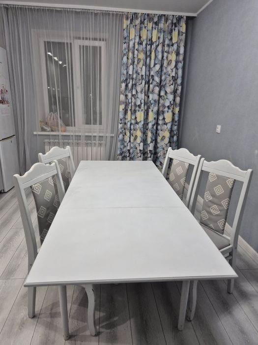 Продам стол и 6 стульев