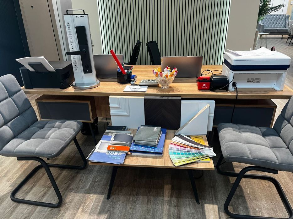 Офисный рабочий стол