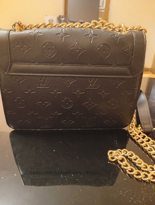 Дамски чанти Louis Vuitton