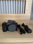 Sony ZVE10 body + 3 аккумулятора + зарядник + флешка