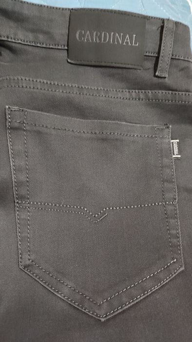 Продаются джинсы