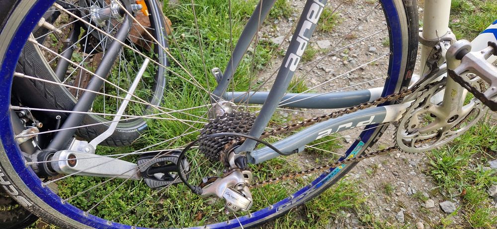 Bicicleta cursiera adrenaline