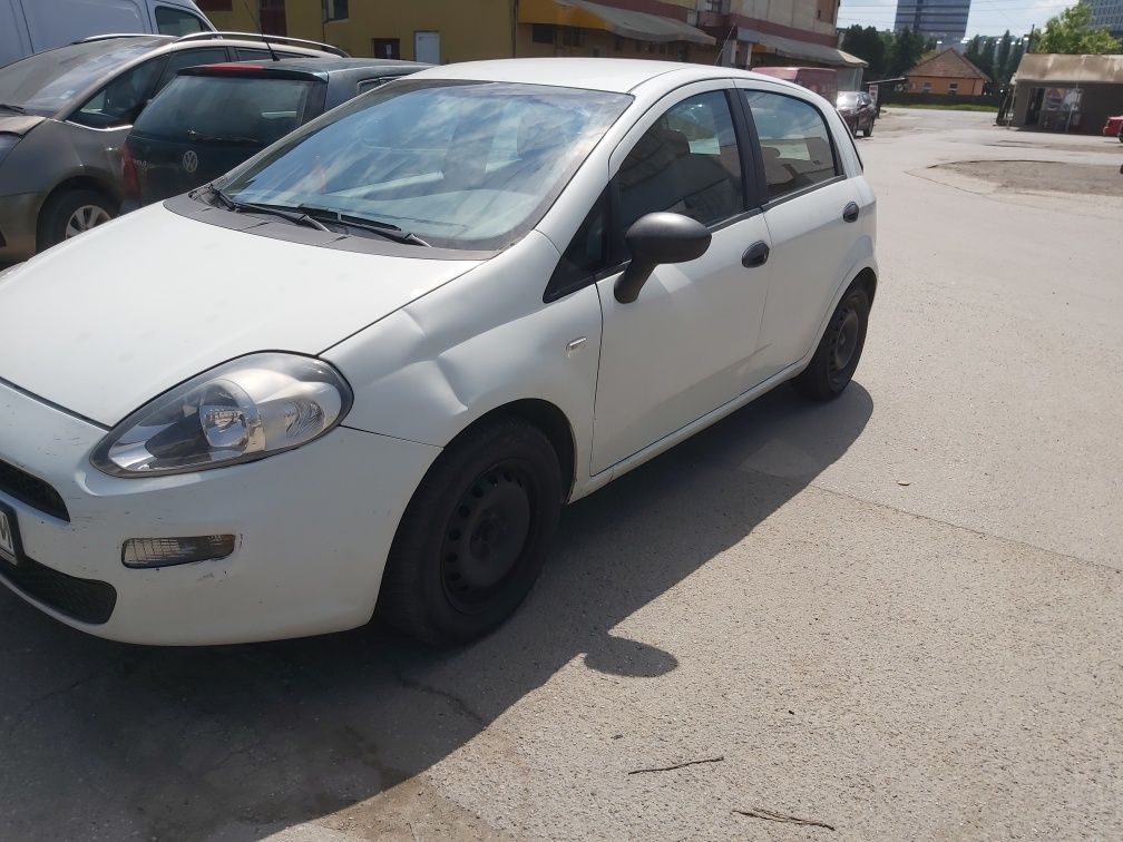 Fiat punto grande  2012 stare perfecta proba iulius mall timisoara