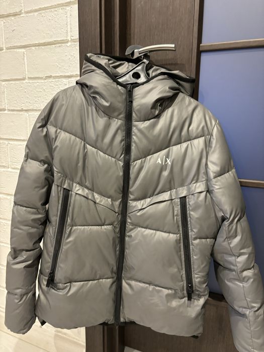 Продам укороченный пуховик, отличное состряние