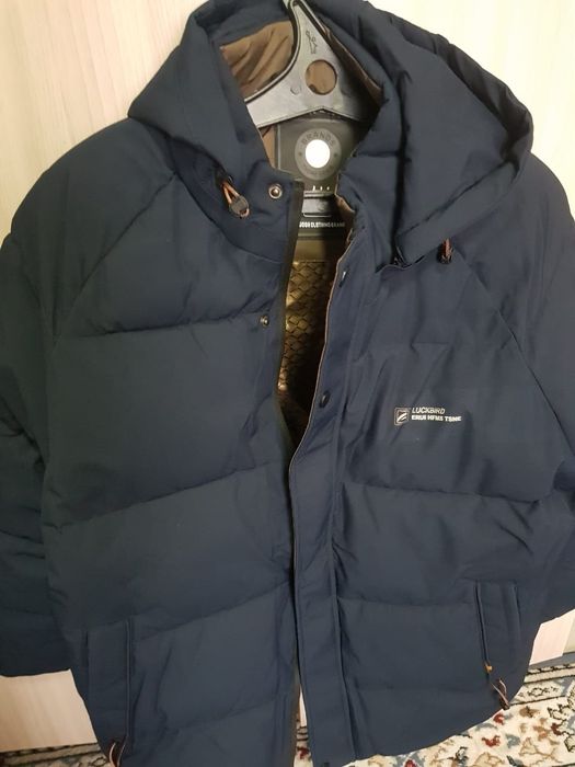 Продам зимнюю новую мужскую куртку