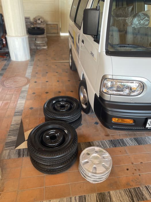 Дамас диска балон сотилади